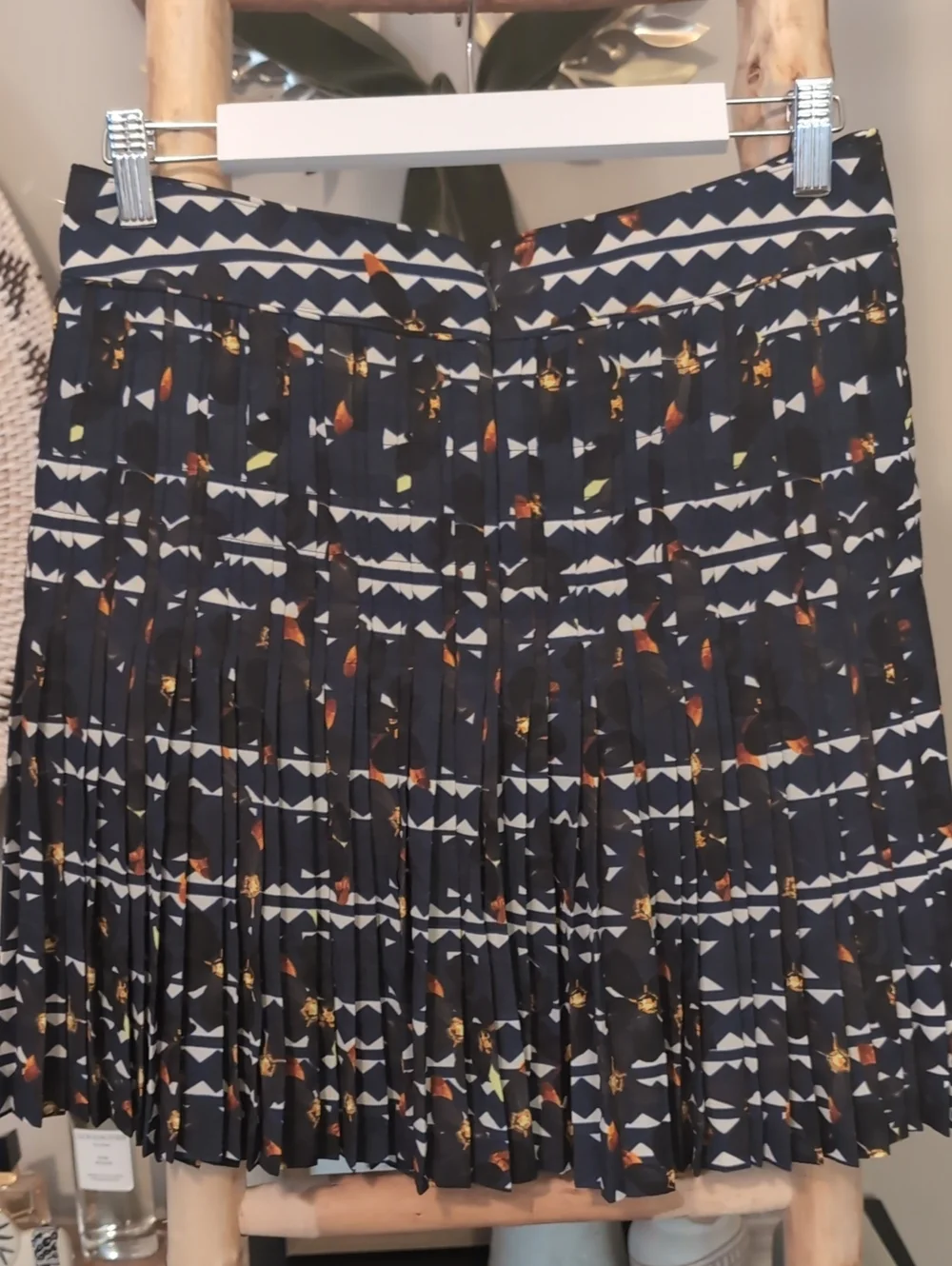 J Crew Navy Pleated Floral Skirt - Sz 4